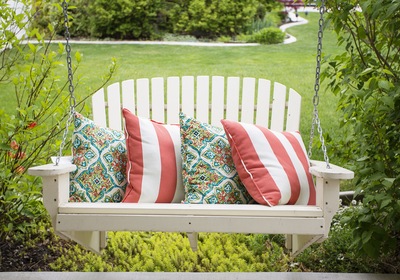 Swing into Relaxation: 5 Fun Seats That Swing