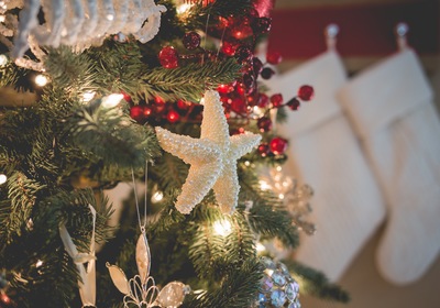 5 Fun Ways to Decorate Your Lake County Home for the Holidays