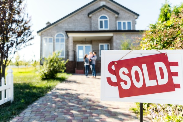 3 Challenges of Selling a Home (and How to Overcome Them)